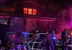 Halloween house (1st place)